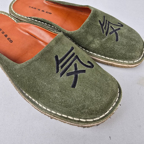 TAB’S & CO Olive Green Suede Mule Slides Boho Artisan Flats Size 7