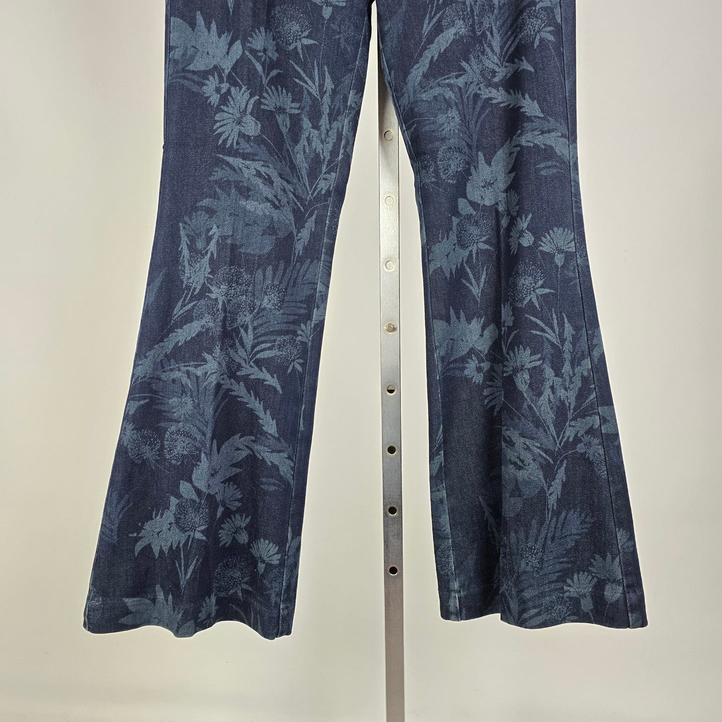 Liverpool Los Angeles Kelsey Flare Blue Floral Flare Leg Trousers 8/29