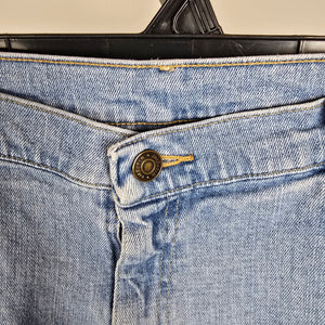 Vintage Wrangler Denim Jeans Cropped Raw Hem Light Wash Size L/XL