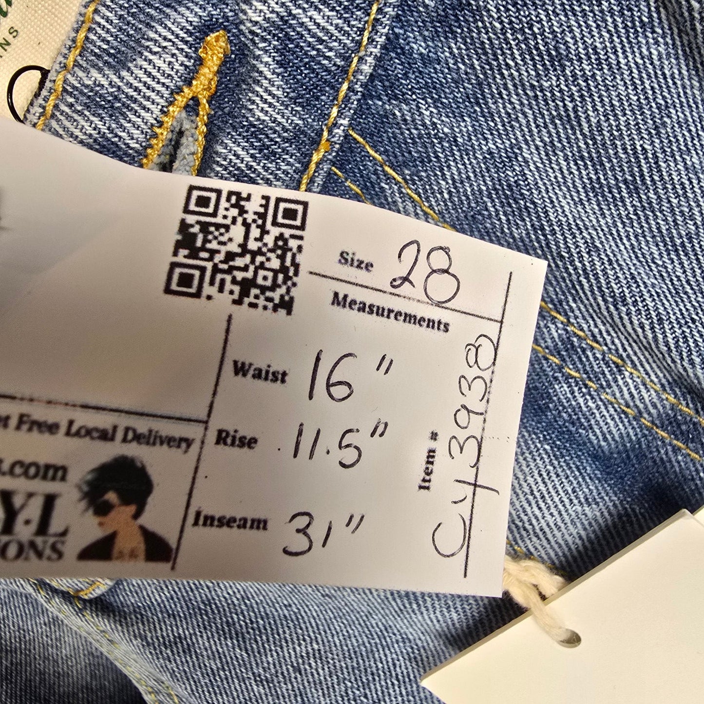 Kuwalla Low Rise Cargo Wide Leg Light Wash Jeans Size 28