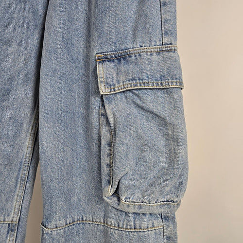 Kuwalla Low Rise Cargo Wide Leg Light Wash Jeans Size 28