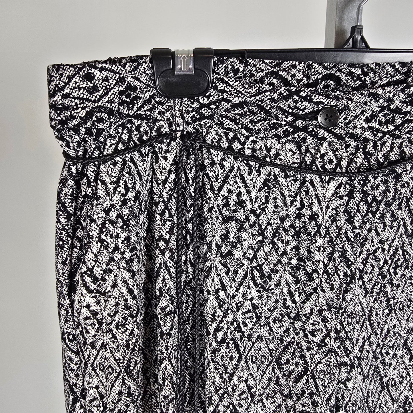 Sandwich_ Black White Printed Tapered Rope Belt Pants Size M