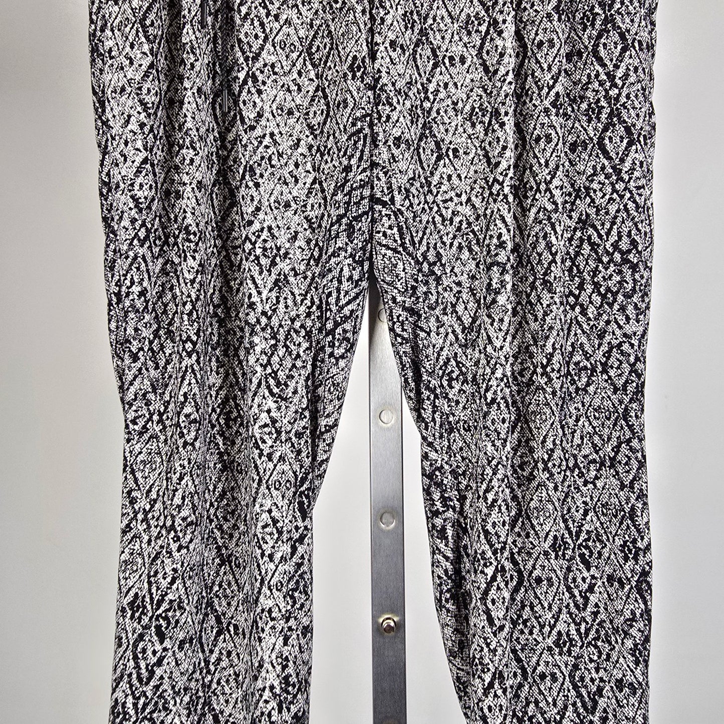 Sandwich_ Black White Printed Tapered Rope Belt Pants Size M