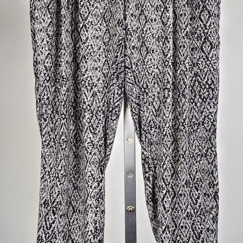 Sandwich_ Black White Printed Tapered Rope Belt Pants Size M