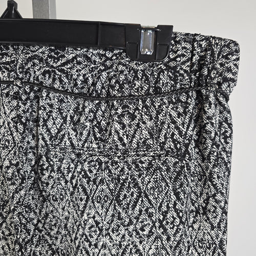 Sandwich_ Black White Printed Tapered Rope Belt Pants Size M
