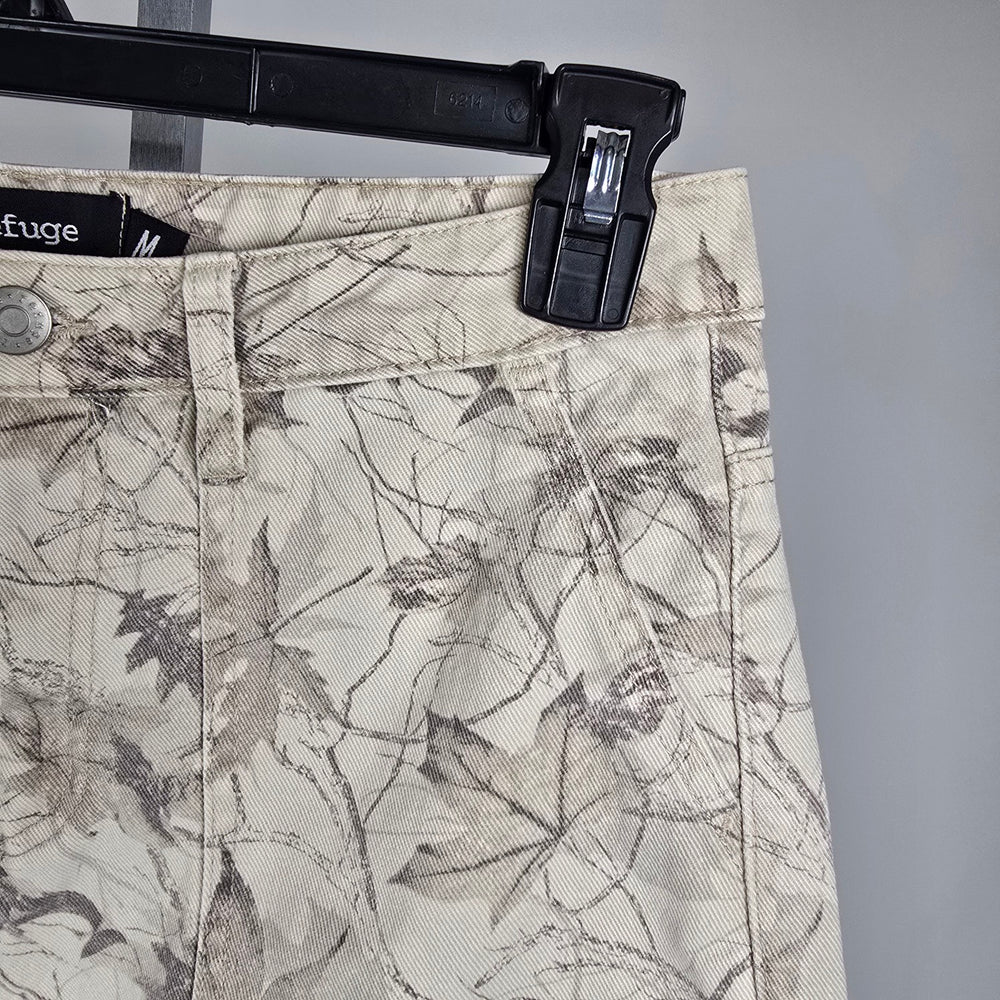 Refuge Beige Woodland Camo Bermuda Shorts Size M