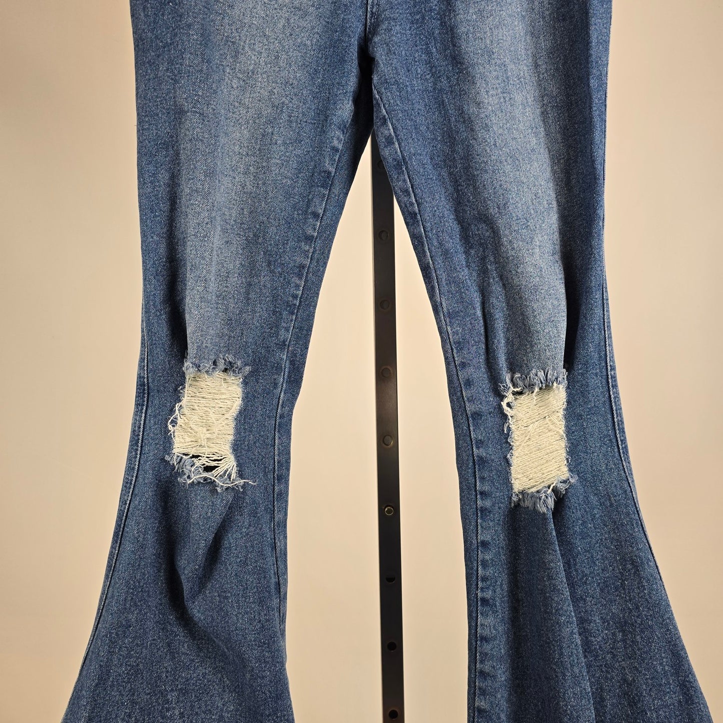 dELiA*s Y2K Distressed Bell Bottom Flare Jeans Size M