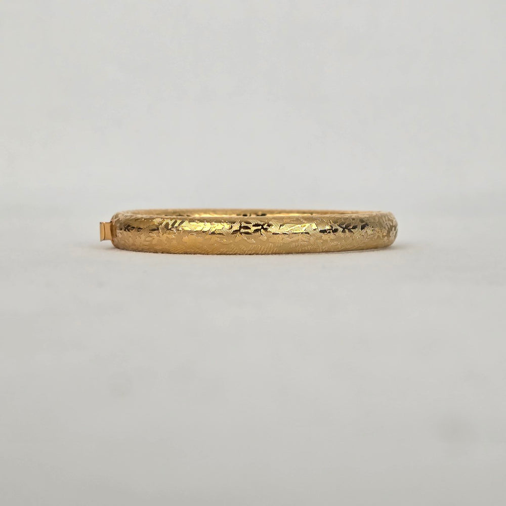 Vintage Floral Etched Gold Tone Hinged Bangle Bracelet