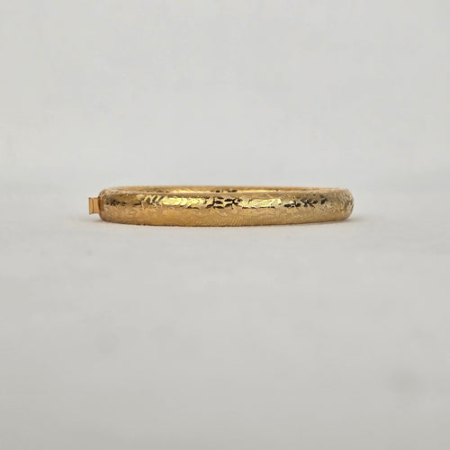 Vintage Floral Etched Gold Tone Hinged Bangle Bracelet
