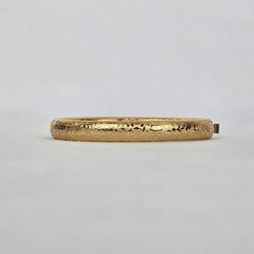 Vintage Floral Etched Gold Tone Hinged Bangle Bracelet