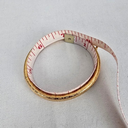 Vintage Floral Etched Gold Tone Hinged Bangle Bracelet