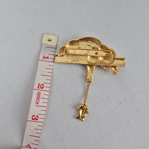 Vintage Gold Tone Cat Pin Figural Brooch with Mouse