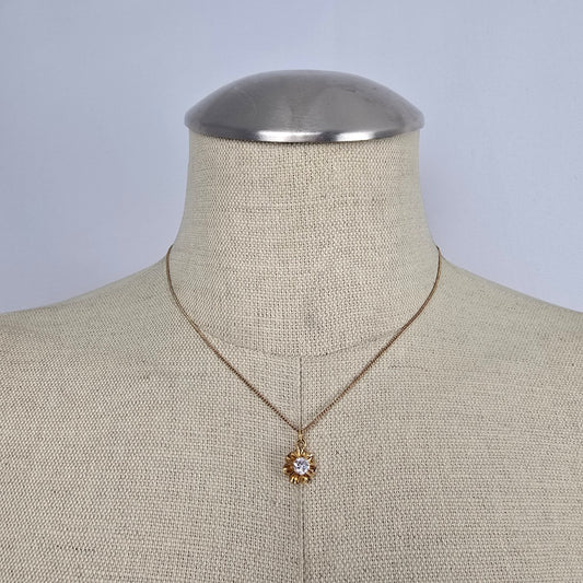 Vintage Gold Tone Daisy Crystal Necklace