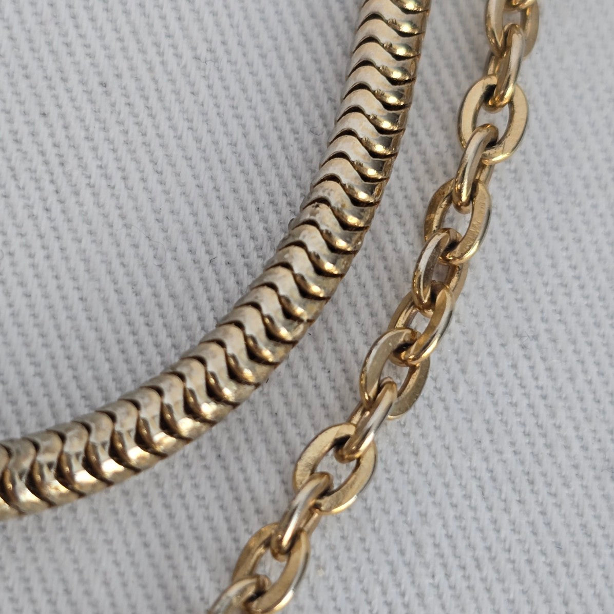 Vintage Gold Tone Sweater Guard Double Chain Cardigan Clip