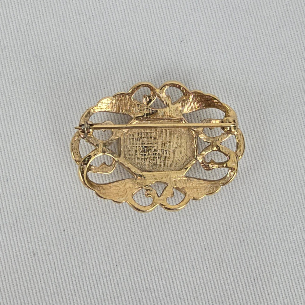 Vintage Gold Tone Garnet Glass Brooch Filigree Style Pin
