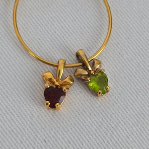 Vintage Avon Bow Circle Pendant Necklace Garnet & Peridot Glass Charms