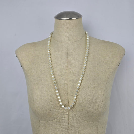 Vintage Cream Pearl Beaded Necklace Gold Tone Clasp Old Hollywood