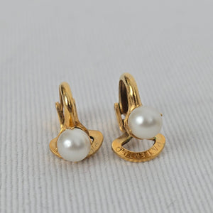 Vintage Patented Aurora Borealis & Faux Pearl Clip On Earrings Gold Tone AB Crystal
