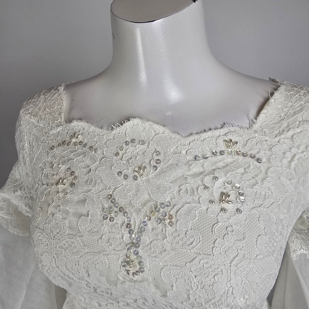 Vintage 70s Wedding Dress Size S/M White Lace Puff Sleeve Bridal Gown Fairytale Princess Dress