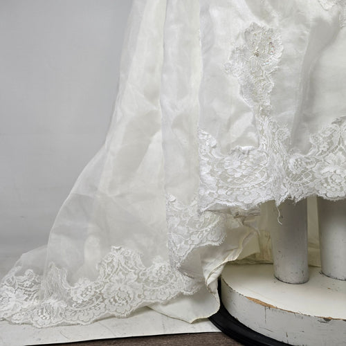 Vintage 70s Wedding Dress Size S/M White Lace Puff Sleeve Bridal Gown Fairytale Princess Dress