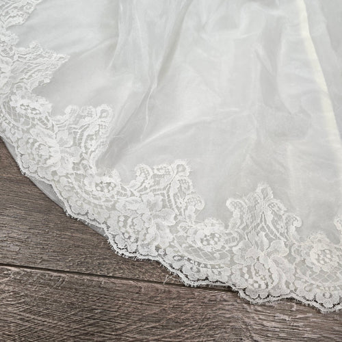 Vintage 70s Wedding Dress Size S/M White Lace Puff Sleeve Bridal Gown Fairytale Princess Dress