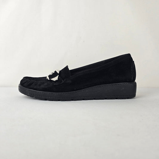 Stuart Weitzman Black Suede Loafers Silver Hardware Flats Size 9