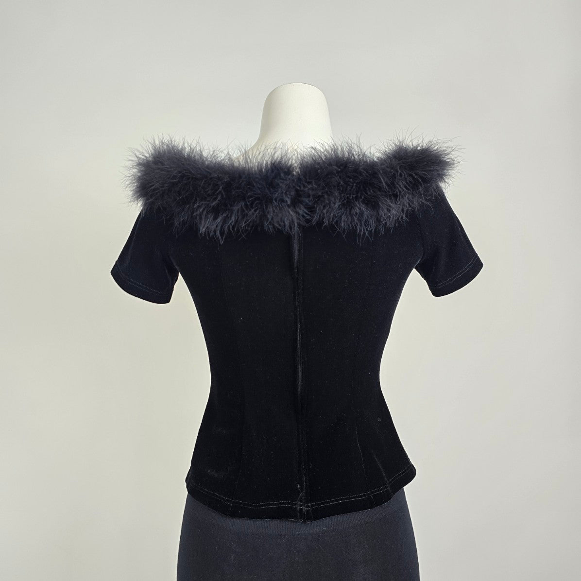 Vintage Vera Mont France Black Velvet Feather Trim Top Size 6