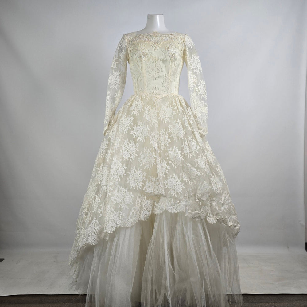 Vintage Lace Tulle Wedding Dress Long Sleeve Bridal Gown