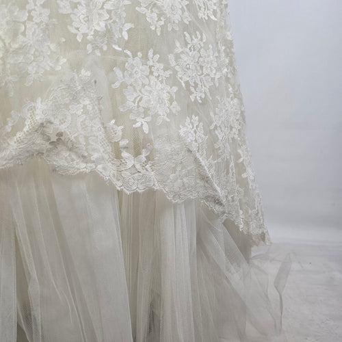 Vintage Lace Tulle Wedding Dress Long Sleeve Bridal Gown
