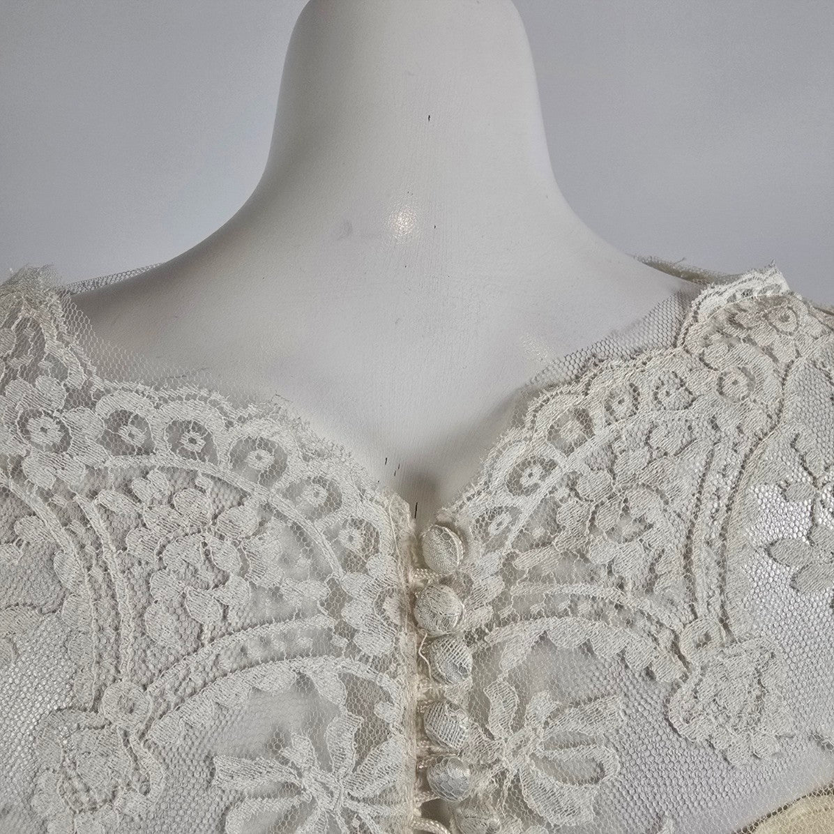 Vintage 70s Lace Tulle Beaded Wedding Dress Bridal Gown
