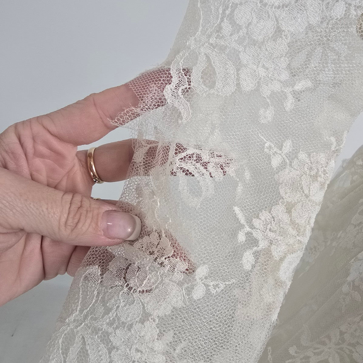 Vintage 70s Lace Tulle Beaded Wedding Dress Bridal Gown