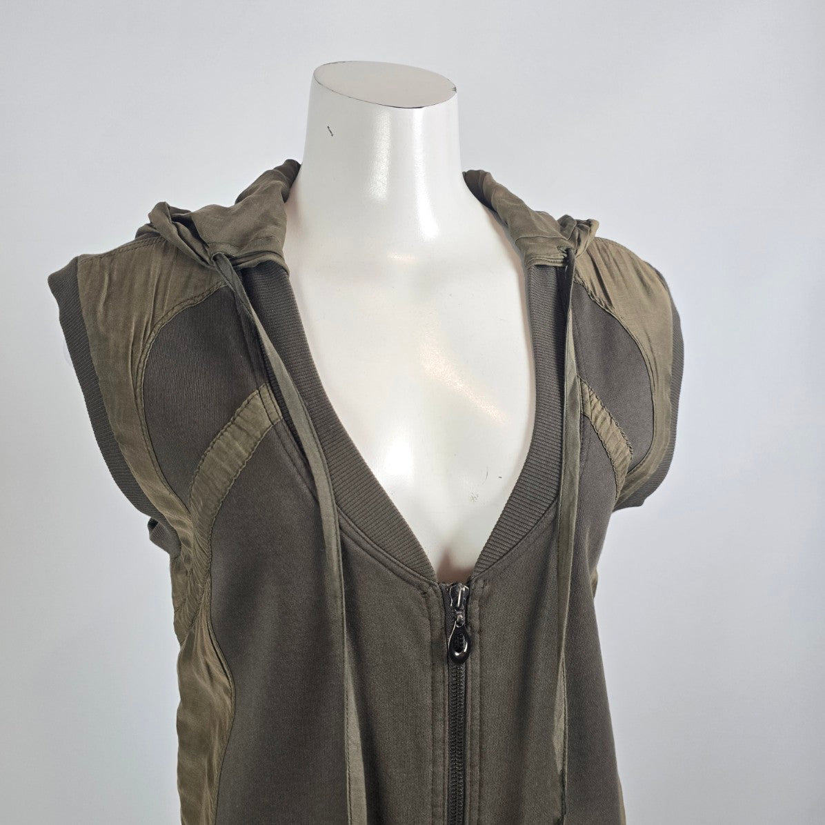 Mür Mür Olive Green Hooded Sleeveless Zip Vest Tunic Sz M