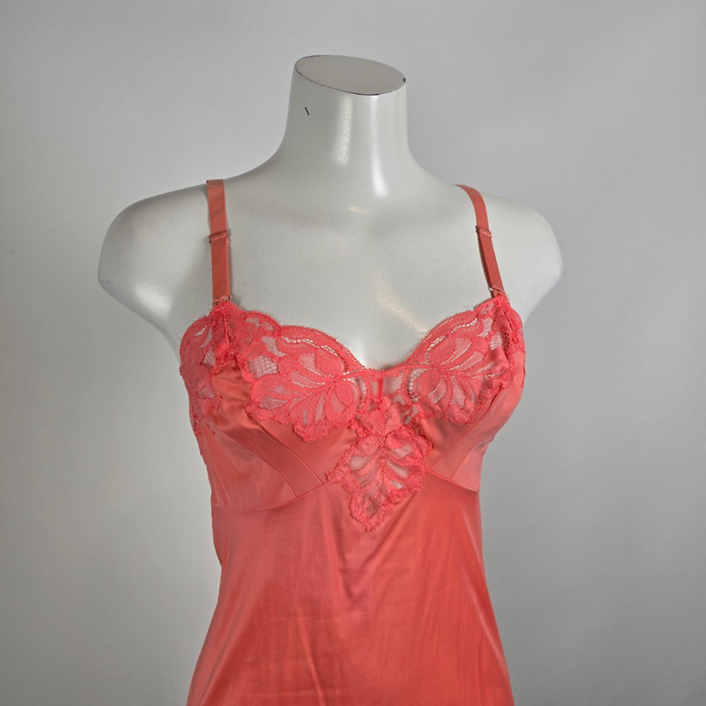 Vintage Harvey Woods Coral Lace Trim Full Slip Dress Size 4
