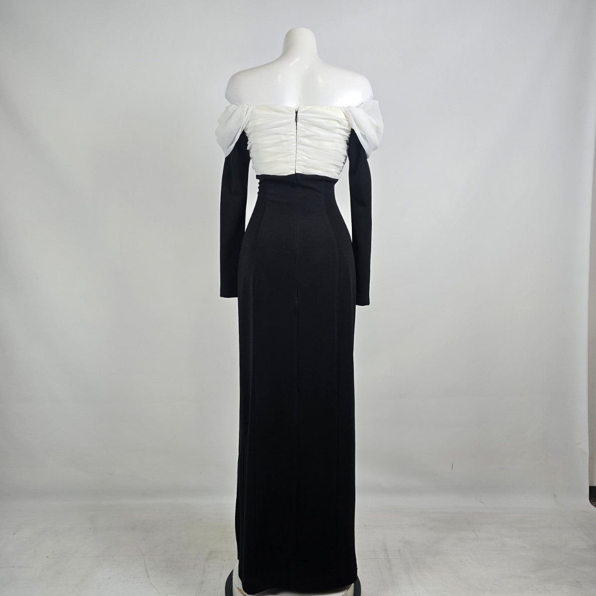 Vintage Lori Ann Black White Off Shoulder Formal Gown Sz 10