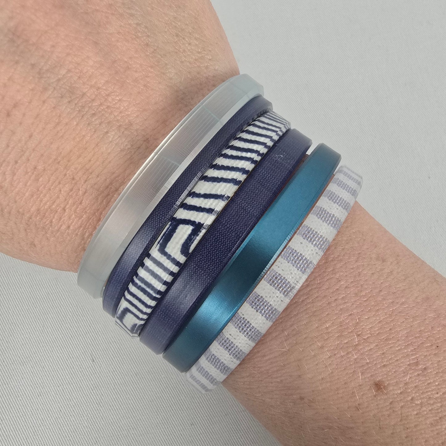 Color By Amber Blue White Stacking Bangle Bracelet Set