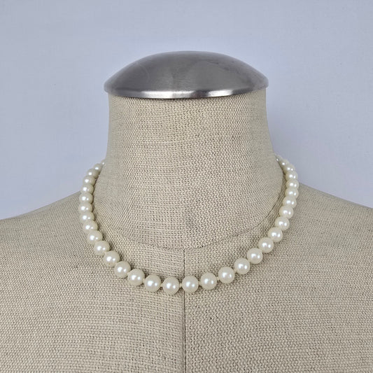 Vintage Faux Pearl Necklace Gold Tone Clasp