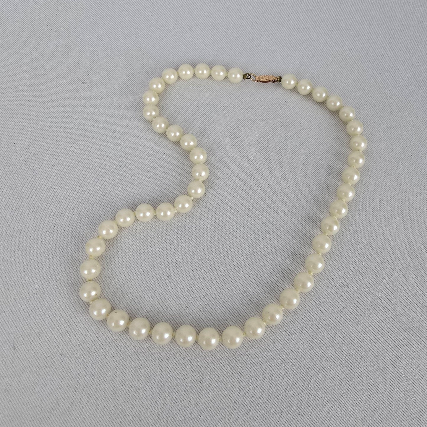 Vintage Faux Pearl Necklace Gold Tone Clasp