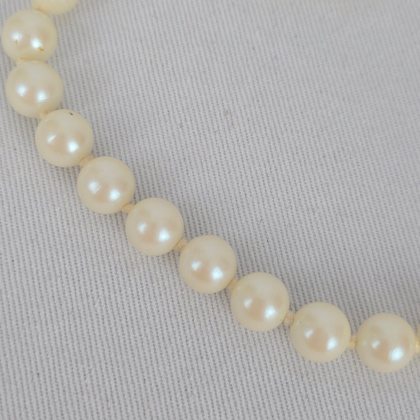 Vintage Faux Pearl Necklace Gold Tone Clasp