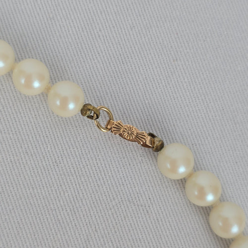 Vintage Faux Pearl Necklace Gold Tone Clasp