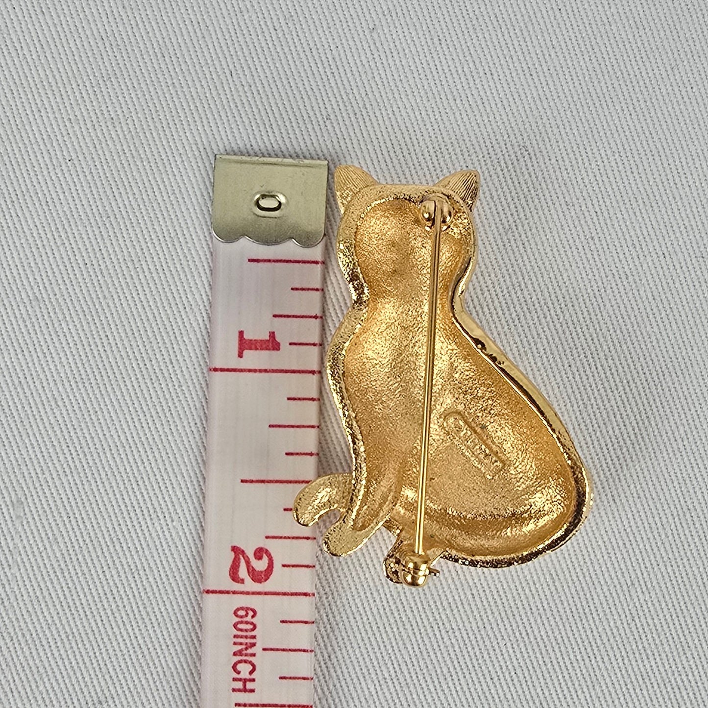 Dorlan Vintage Gold Tone Cat Brooch Black Rhinestone Eyes
