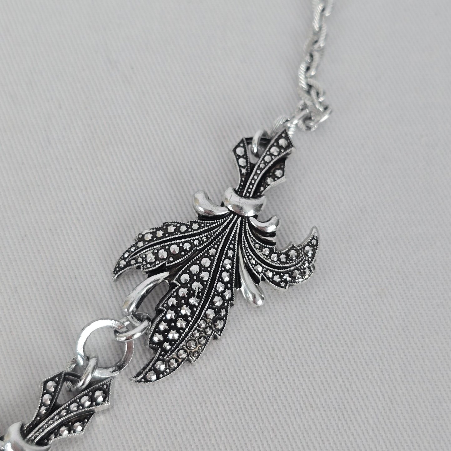 Vintage Silver Tone Textured Link Statement Necklace Hook Clasp