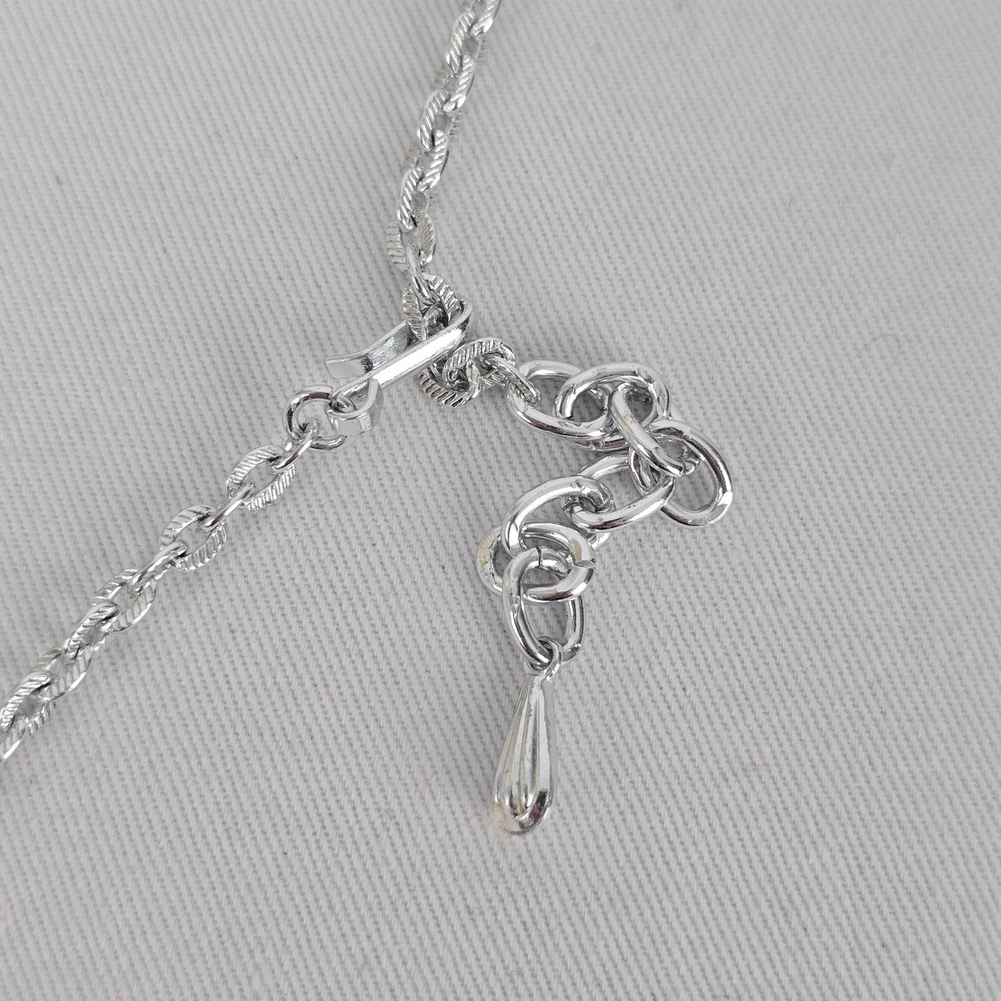 Vintage Silver Tone Textured Link Statement Necklace Hook Clasp