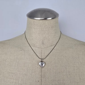 Vintage Silver Tone Heart Pendant Necklace Dainty Minimalist Jewelry