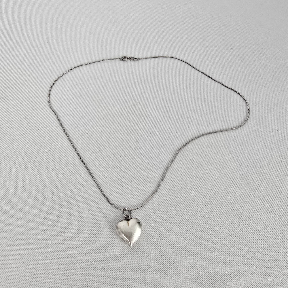Vintage Silver Tone Heart Pendant Necklace Dainty Minimalist Jewelry
