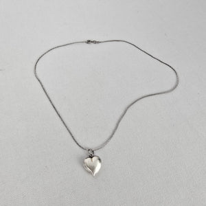 Vintage Silver Tone Heart Pendant Necklace Dainty Minimalist Jewelry