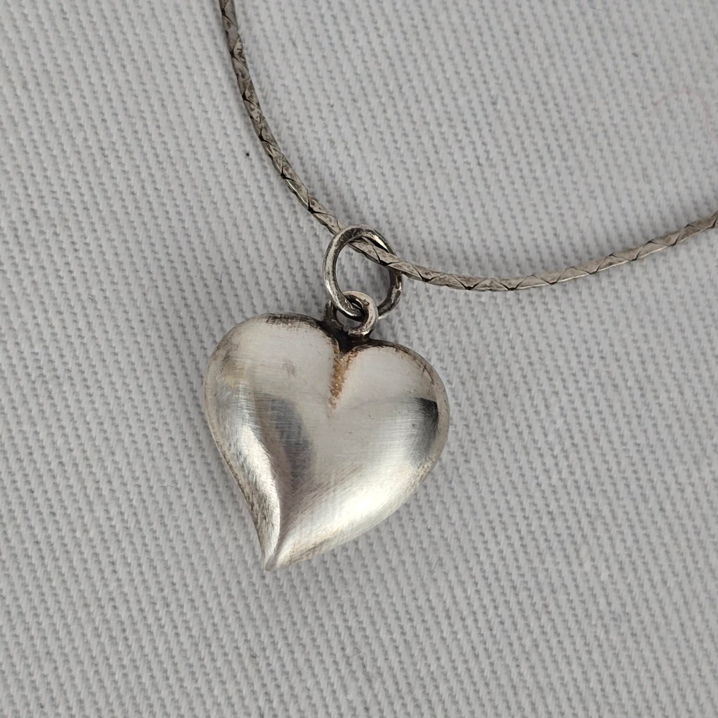 Vintage Silver Tone Heart Pendant Necklace Dainty Minimalist Jewelry