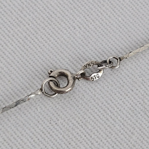 Vintage Silver Tone Heart Pendant Necklace Dainty Minimalist Jewelry
