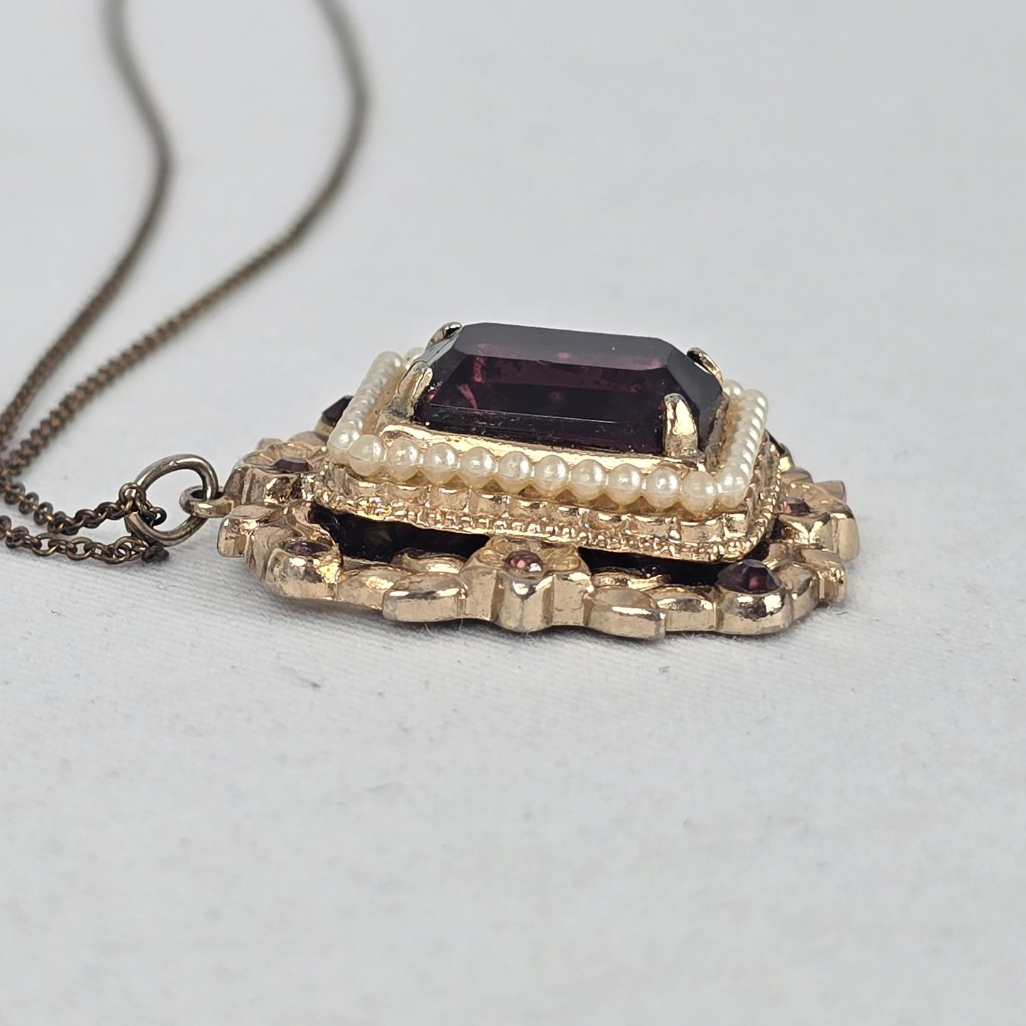 ECO Vintage Gold Tone Purple Stone Faux Pearl Floral Pendant Necklace
