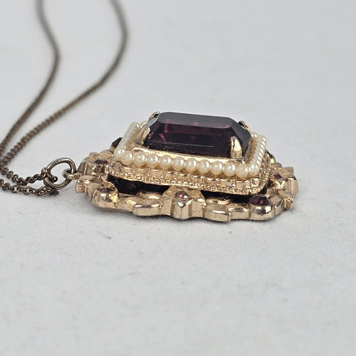 ECO Vintage Gold Tone Purple Stone Faux Pearl Floral Pendant Necklace