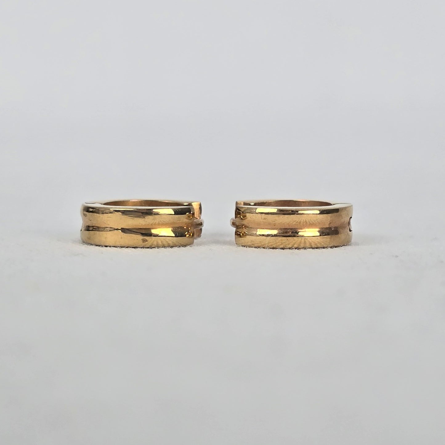 Gold Tone 100X Huggie Hoop Earrings Small Wide Band Grooved Detail